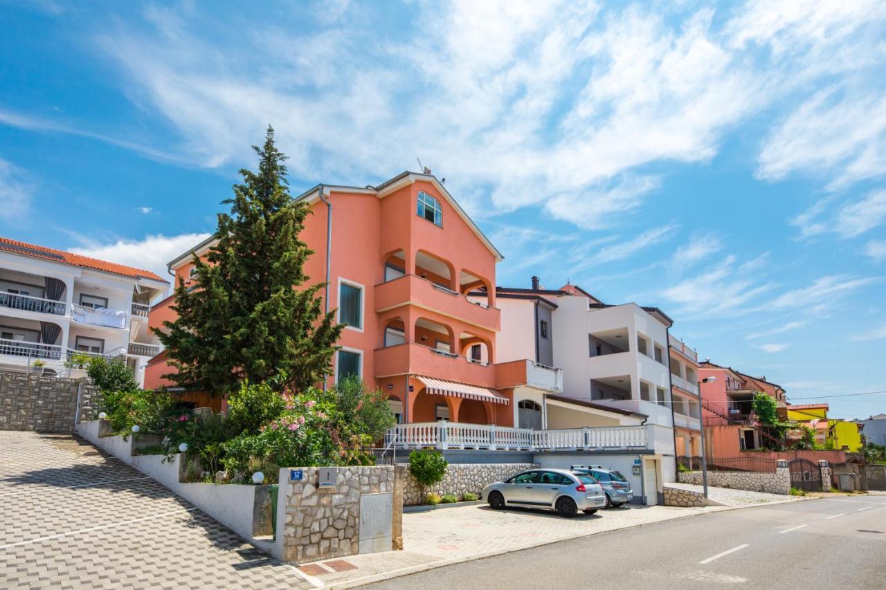 Apartments Mikanovic تْسْغيكفانِتْسا المظهر الخارجي الصورة