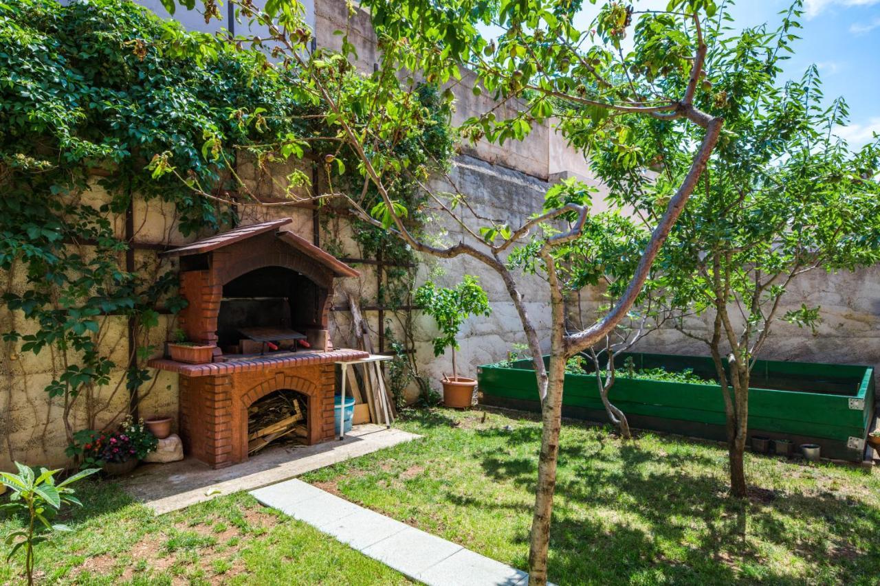 Apartments Mikanovic تْسْغيكفانِتْسا المظهر الخارجي الصورة