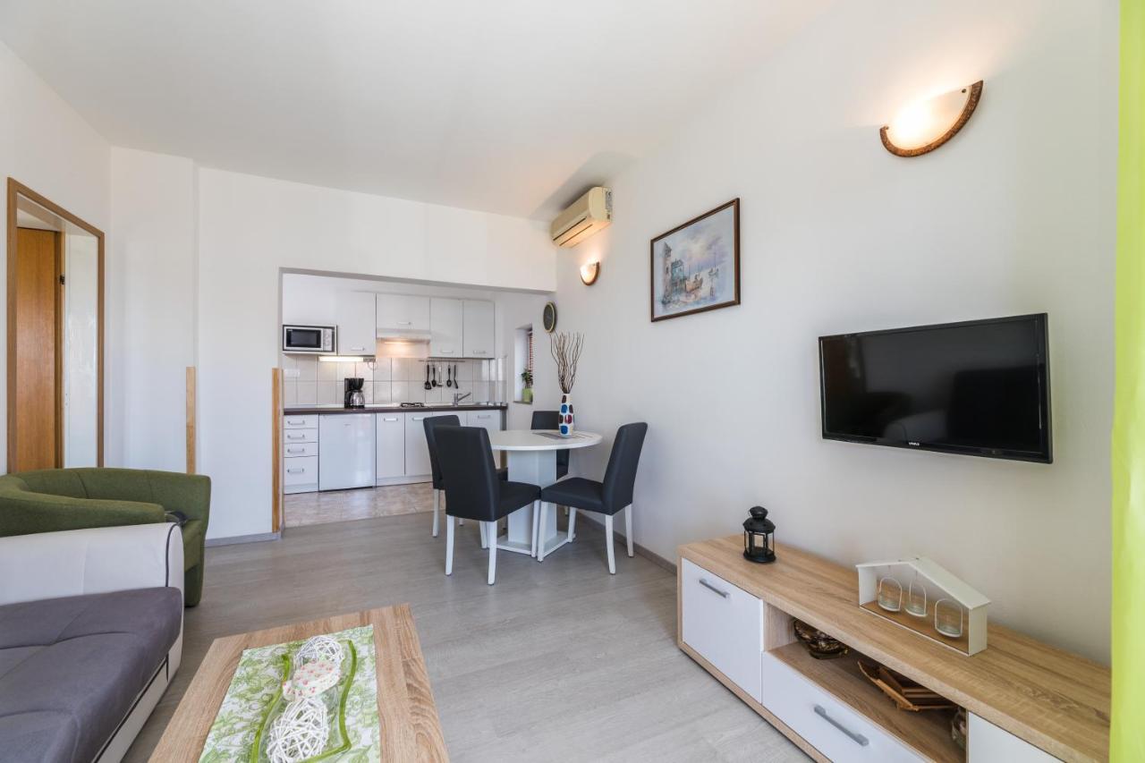 Apartments Mikanovic تْسْغيكفانِتْسا المظهر الخارجي الصورة