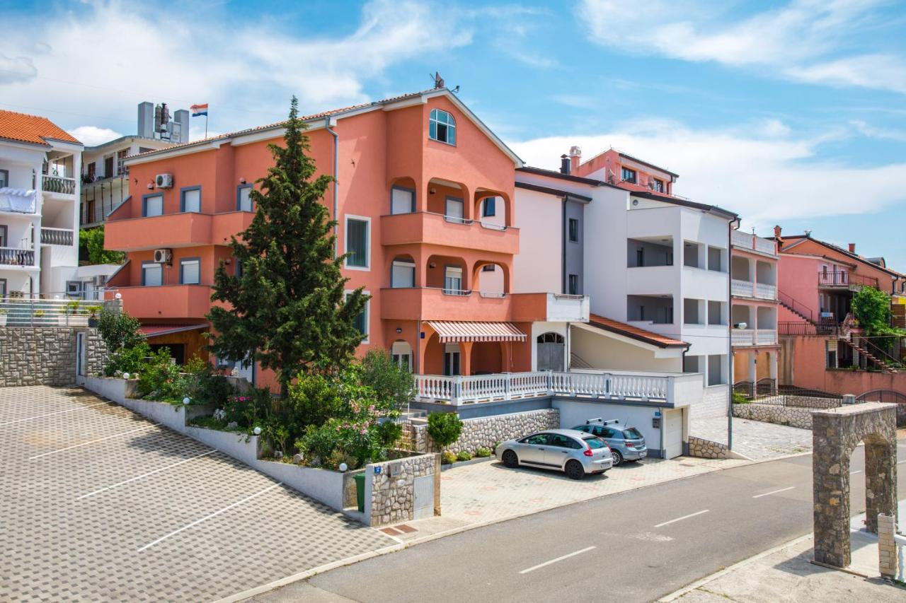 Apartments Mikanovic تْسْغيكفانِتْسا المظهر الخارجي الصورة