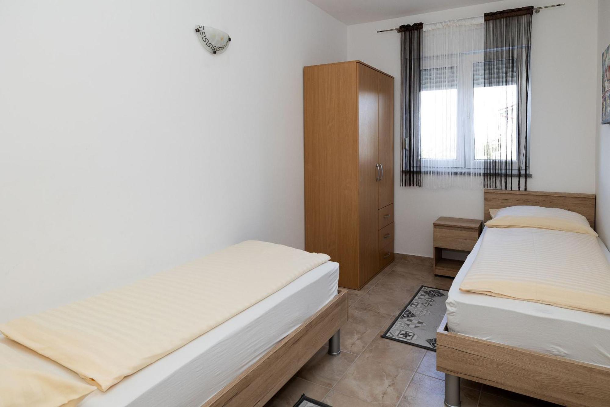 Apartments Mikanovic تْسْغيكفانِتْسا المظهر الخارجي الصورة