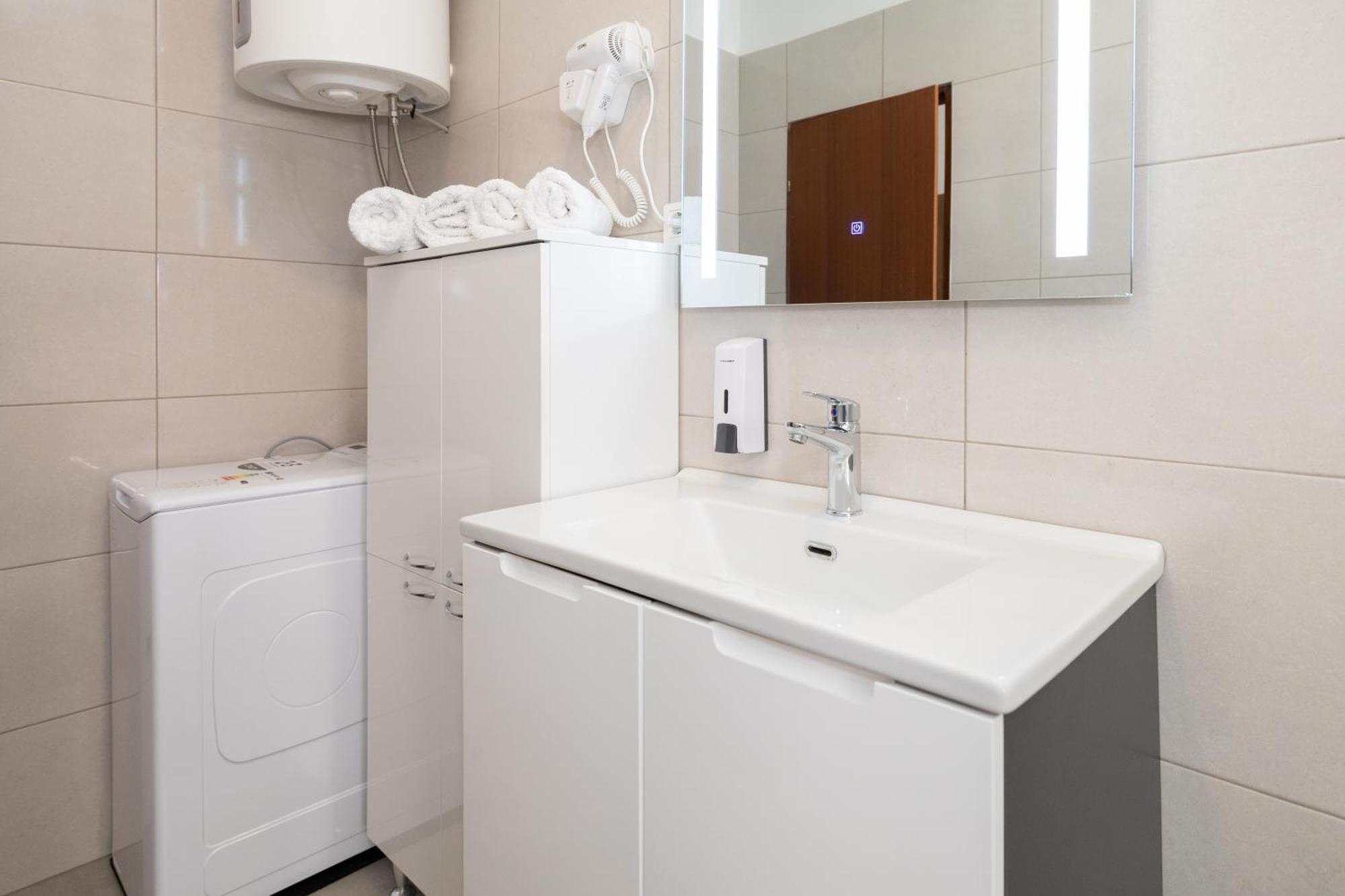 Apartments Mikanovic تْسْغيكفانِتْسا المظهر الخارجي الصورة