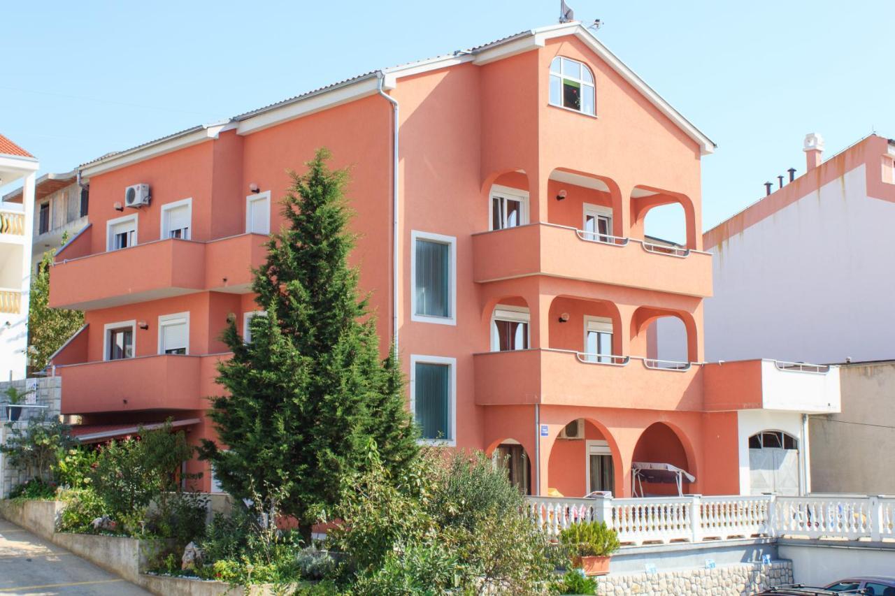 Apartments Mikanovic تْسْغيكفانِتْسا المظهر الخارجي الصورة